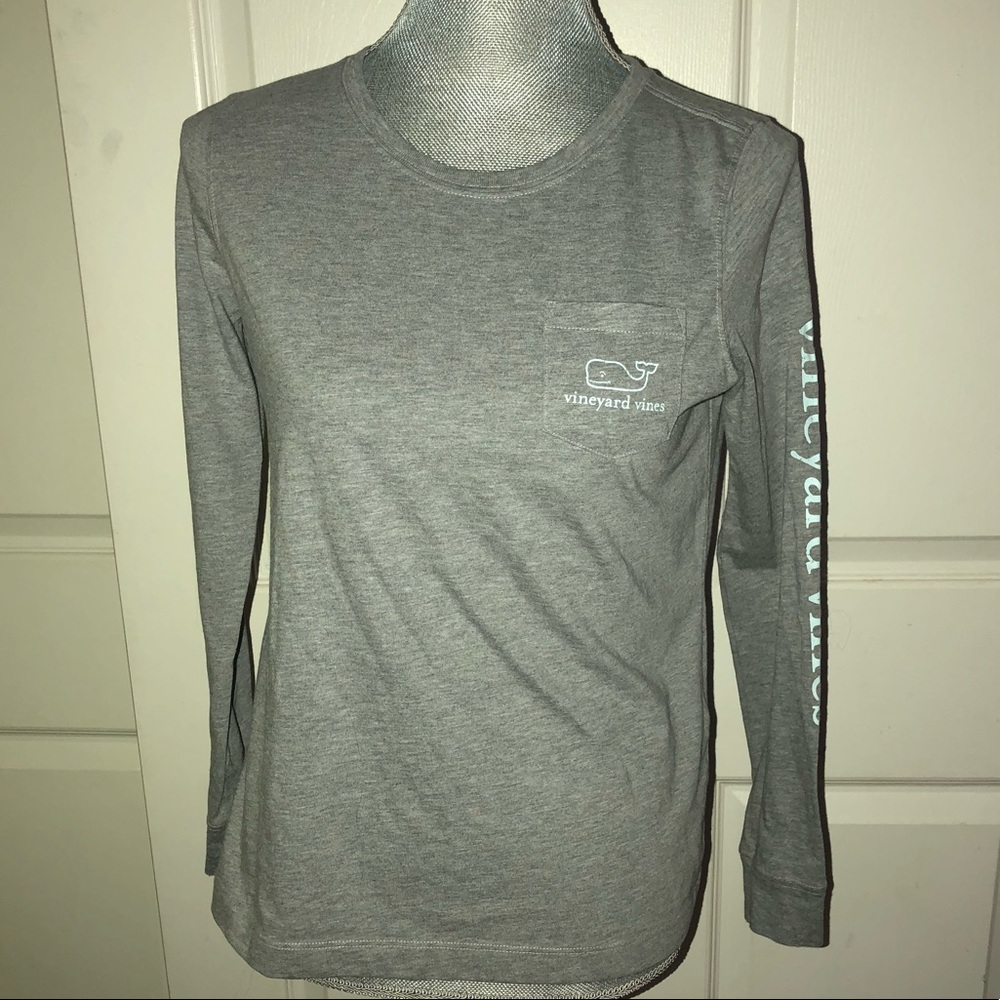 Vineyard vines grey long sleeve